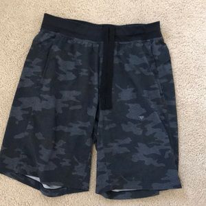 Men’s lulu lemon short